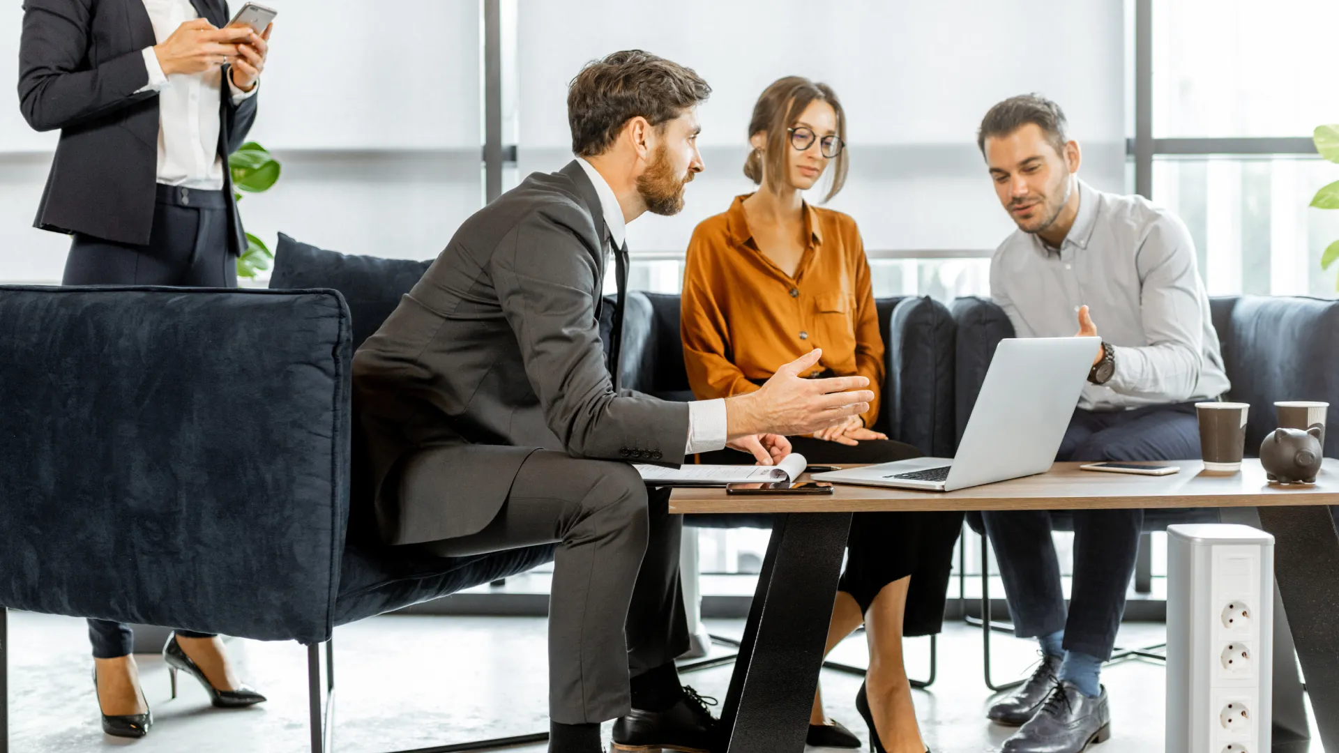 financial advisor hero